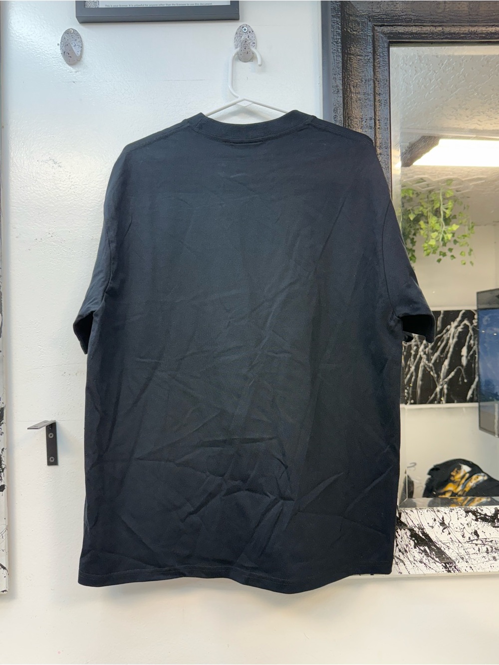 Black Men's Graphic Crewneck T-Shirt - Image Print - Picture 3 of 4